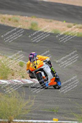 media/Jun-04-2022-WERA (Sat) [[b852bbbd55]]/Race 4 C Superbike Expert Novice/